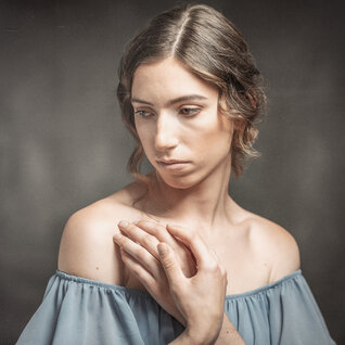 Classical portrait | Mila