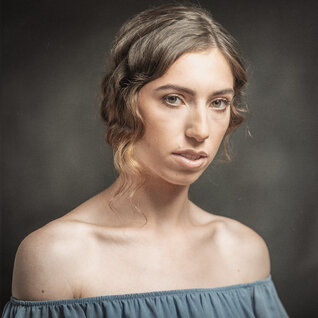 Classical portrait | Mila