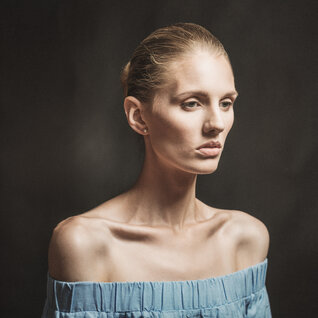 Classical portrait | Nicole