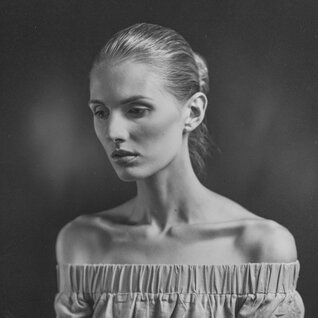 Classical portrait | Nicole