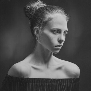 Classical portrait | Samantha